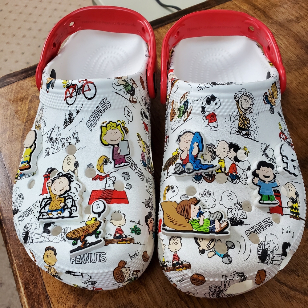 Peanuts Womens One Piece Clogs - Red and White